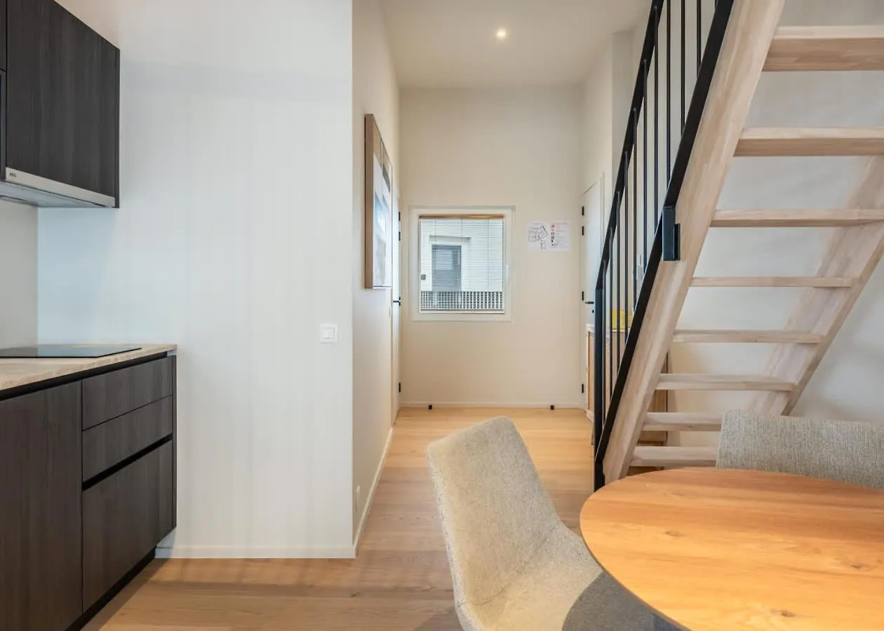Huswell - Charming Modern Studio In The Heart Of גנט דירה