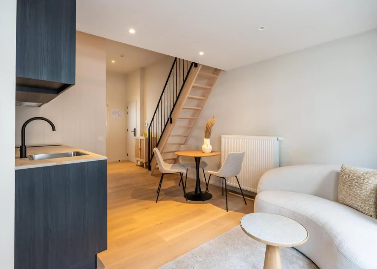 Huswell - Charming Modern Studio In The Heart Of גנט דירה